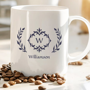 Caneca De Café Elegante Monograma Moderno de Grinalda de Louro Az