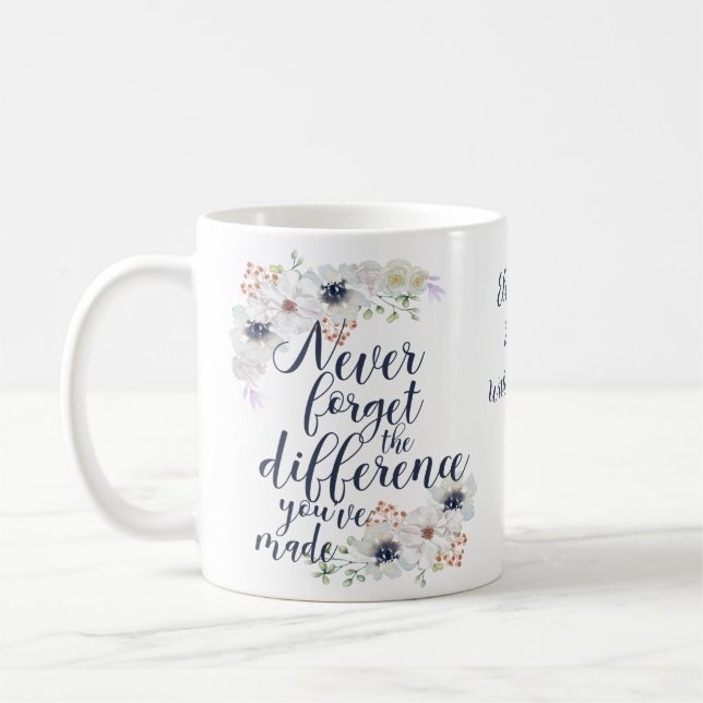 Caneca De Café Elegante Nunca Esquece A Diferença Floral (Esquerda)
