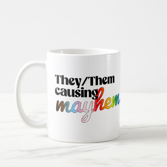 Caneca De Café Eles/Deles causando caos (Esquerda)