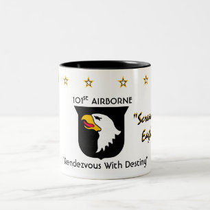 Caneca De Café Em Dois Tons 101st Div. transportado por via aérea