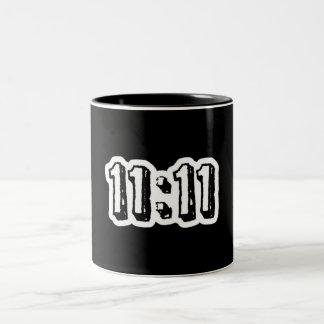 CANECA DE CAFÉ EM DOIS TONS 11:11