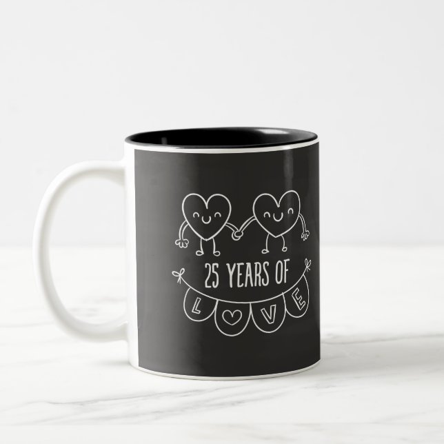 Caneca De Café Em Dois Tons 25 Anniversário Gift Chalk Hearts (Esquerda)