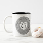 Caneca De Café Em Dois Tons 25 Ouro Casamento Aniversário Mug<br><div class="desc">Por um toque romântico,  o meu coração emblema numa caneca de cerâmica para o seu aniversário de casamento de 25,  eles vão adorar!</div>