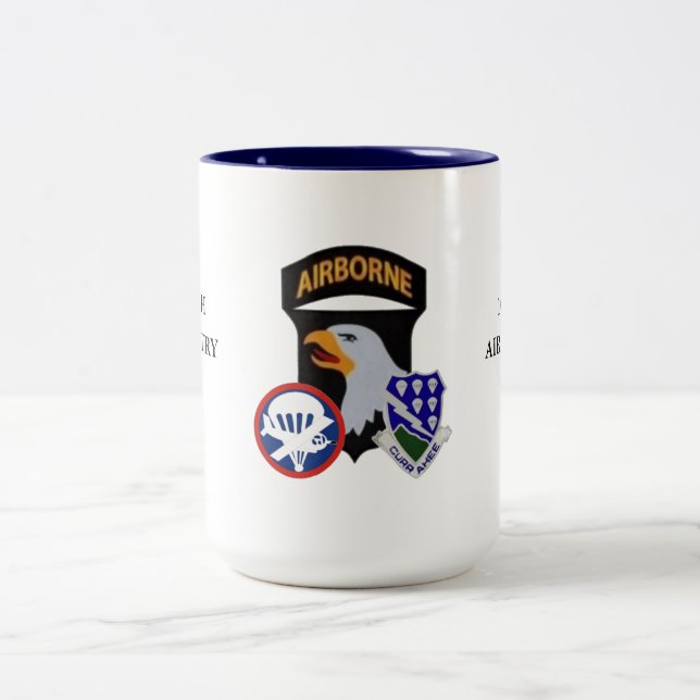CANECA DE CAFÉ EM DOIS TONS 506TH A INFANTARIA AGRIDE (Centro)