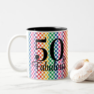 Caneca De Café Em Dois Tons 50 e Fabuloso Rainbow Checkered Nurse Mug