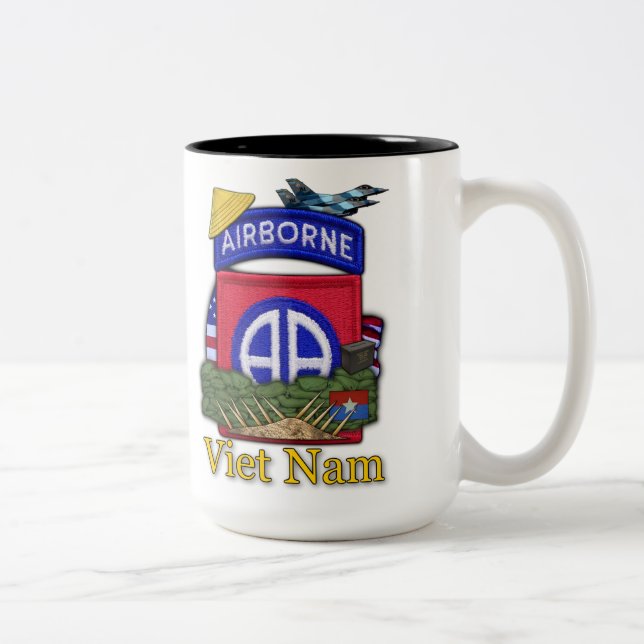 Caneca De Café Em Dois Tons 82.a divisão aérea vietnam vets patch Cup (Direita)