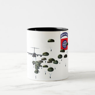 Caneca De Café Em Dois Tons 82.o Paraquedistas de Pulsação