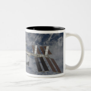 Caneca De Café Em Dois Tons A estação espacial internacional 12