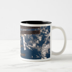 Caneca De Café Em Dois Tons A estação espacial internacional 15