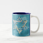 Caneca De Café Em Dois Tons A gema decorou a estrela de David<br><div class="desc">A arte tirada para assemelhar-se a gemas e os sparklies preenchem a forma da estrela de David para fazer a isto um presente muito especial para o senhor mesmo ou amigos e família este Hanukkah.</div>