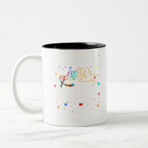 Caneca De Café Em Dois Tons A Luta dela é a minha Luta Contra o Autismo Sensib