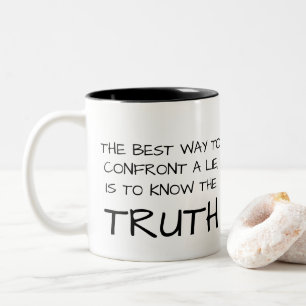 Caneca De Café Em Dois Tons A Mentira & A VERDADE