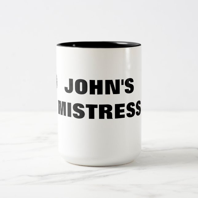 CANECA DE CAFÉ EM DOIS TONS A SENHORA DE JOHN (Centro)
