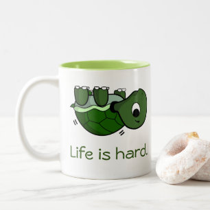 Caneca De Café Em Dois Tons A Vida é Difícil - Seja Legal, Camiseta de Tartaru