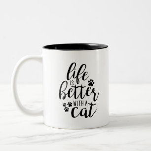 Caneca De Café Em Dois Tons A vida é melhor com um gato bonitinho com legenda