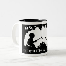 Caneca De Café Em Dois Tons A Vida é Melhor Perto da Fogueira