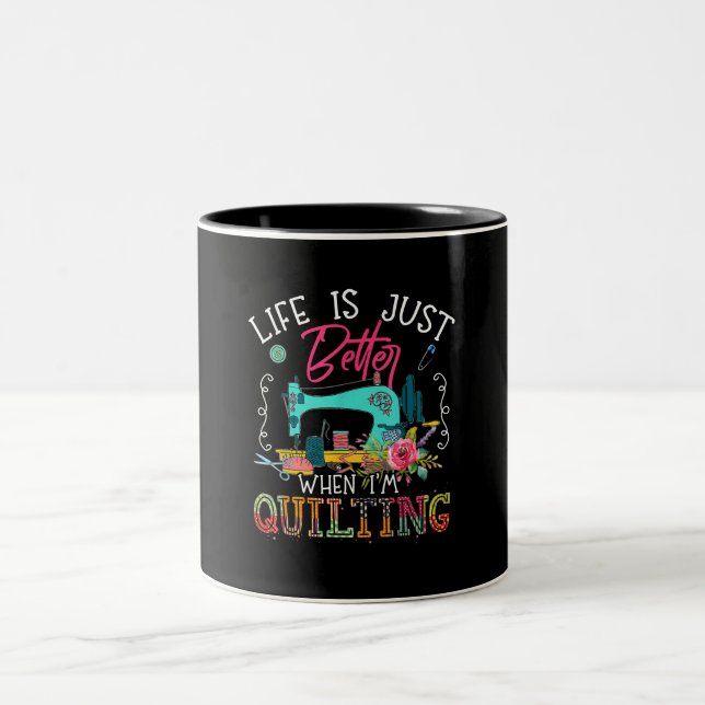 Caneca De Café Em Dois Tons A Vida É Melhor Quando Eu Caco (Centro)