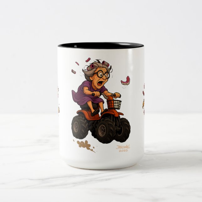 Caneca De Café Em Dois Tons A vovó ficou selvagem (Centro)