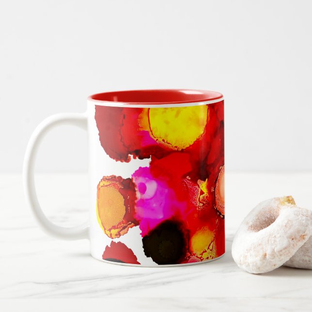Caneca De Café Em Dois Tons Abstrato cor vermelha e rosa (Com Donut)