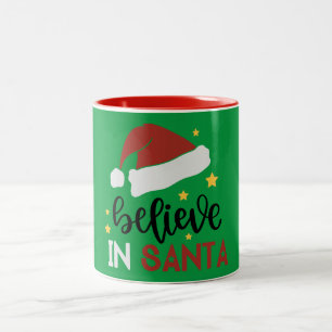 Caneca De Café Em Dois Tons Acredite em Papais noeis, Natal, era uma droga.