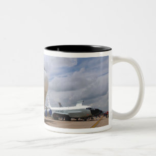 Caneca De Café Em Dois Tons Aeronave conjunta RC-135V/W