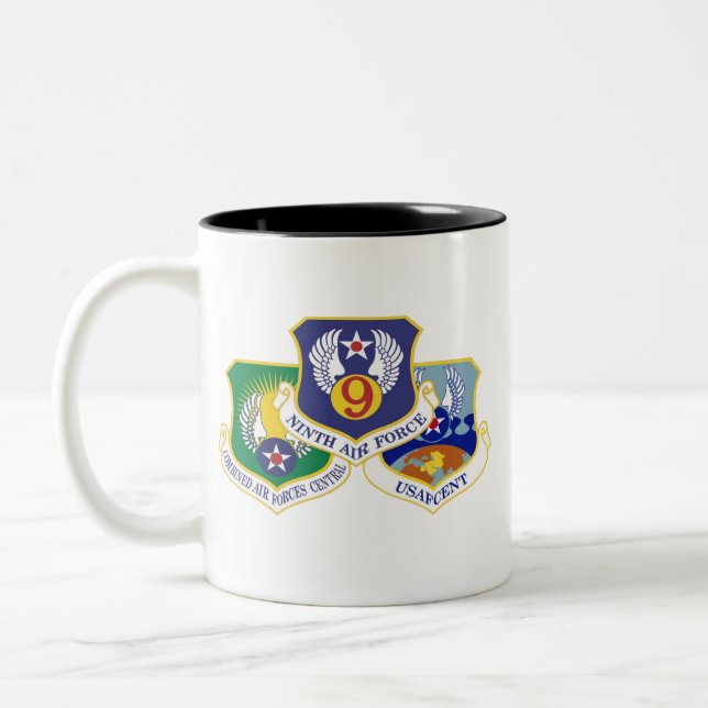 Caneca De Café Em Dois Tons AFCENT A47 Mug de dois tons, 11 oz (Esquerda)