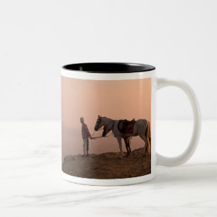 Caneca De Café Em Dois Tons África, Egito, Cairo, Gizé, pirâmides de Gizé em