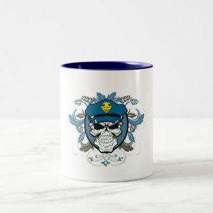Caneca De Café Em Dois Tons Agente da polícia do crânio