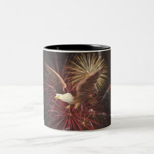 Caneca De Café Em Dois Tons Águia e fogos de artifício