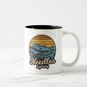 Caneca De Café Em Dois Tons Agulha Highway South Dakota Retro