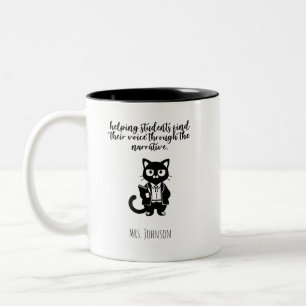 Caneca De Café Em Dois Tons Ajudando Estudantes a Encontrar Voz Através da Nar
