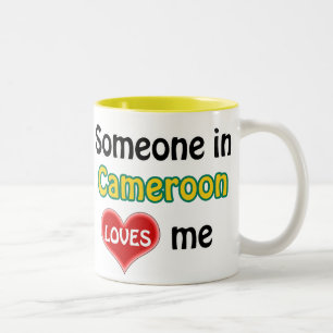 Caneca De Café Em Dois Tons Alguém em Camarões me ama