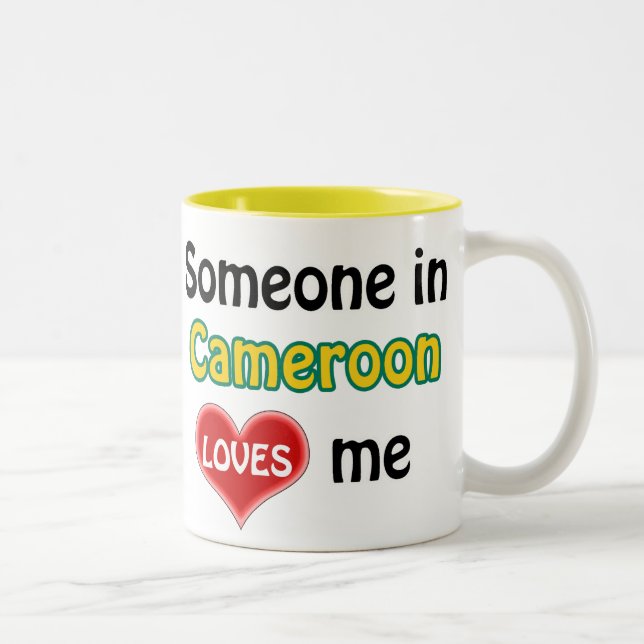 Caneca De Café Em Dois Tons Alguém em Camarões me ama (Direita)