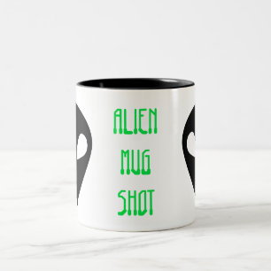 Caneca De Café Em Dois Tons Alienígena Mug Shot