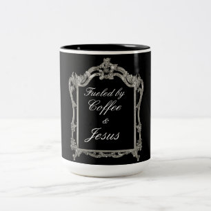 Caneca De Café Em Dois Tons Alimentado por Café e Jesus