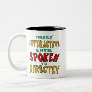 Caneca De Café Em Dois Tons Altamente Interativo Até Ser Falado Diretamente En