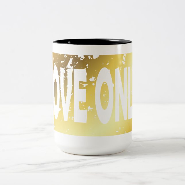 Caneca De Café Em Dois Tons Amor apenas T-Shirt (Centro)