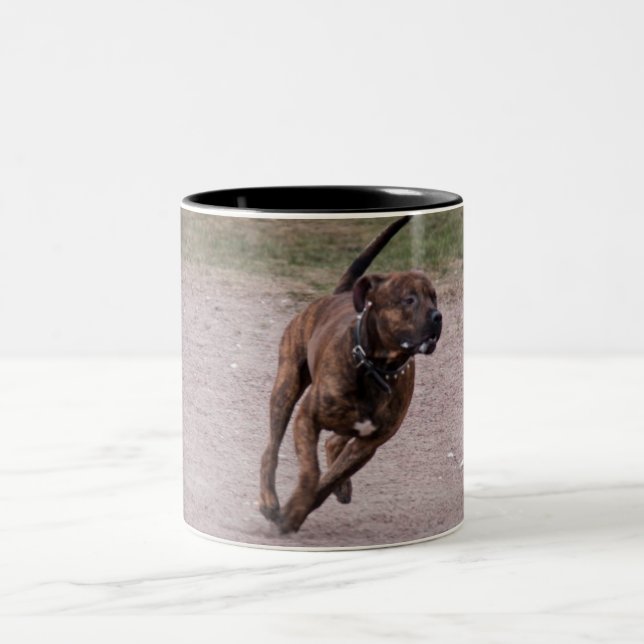 Caneca De Café Em Dois Tons Amstaff em execução (Centro)