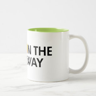 Caneca De Café Em Dois Tons AoTG Mug