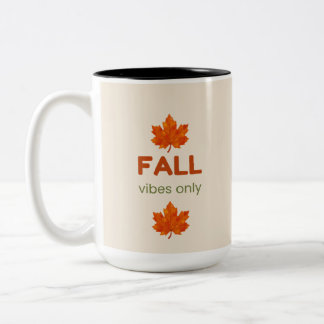 Caneca De Café Em Dois Tons Apenas Vibrações de Outono Design Aconchegante