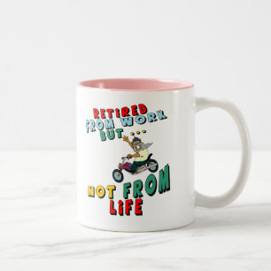 Caneca De Café Em Dois Tons Aposentado do trabalho