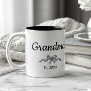Caneca De Café Em Dois Tons Arco de Rótulo Simples Vovó Ano de Fundação