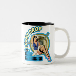 Caneca De Café Em Dois Tons Arte afortunada do nariz da gota WWII