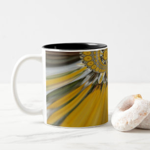 Caneca De Café Em Dois Tons Arte de Design de Padrão de Flor Amarela Dourada