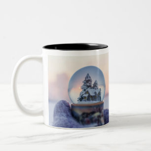 Caneca De Café Em Dois Tons Árvore de Natal de bola de neve queda de neve no i