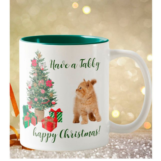 Caneca De Café Em Dois Tons Árvore Tabby Cat Feliz Natal (Criador carregado)