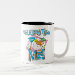 Caneca De Café Em Dois Tons As bebidas tropicais comemoram-me