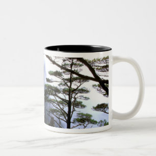 Caneca De Café Em Dois Tons Ásia, China, Huanshan. A montanha amarela