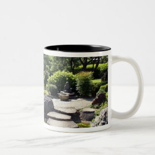 Caneca De Café Em Dois Tons Ásia, Japão, Tóquio. O Jardim Japonês no
