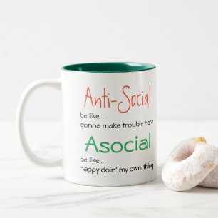 Caneca De Café Em Dois Tons Asocial não antissocial: Slogan Introdução Positiv